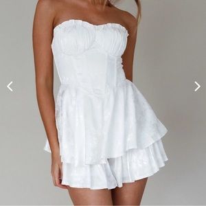 BRAND NEW Selfie Leslie Romper- US size small. AUS size medium.